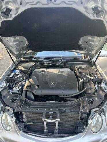 Mercedes E 220 2006, 230,119 km - 2.2 l - Bakı