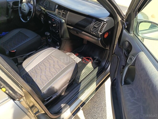 Opel Vectra 1996, 384,785 km - 1.6 l - Bakı