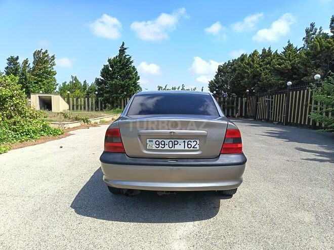 Opel Vectra 1996, 384,785 km - 1.6 l - Bakı
