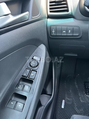 Hyundai Tucson-13
