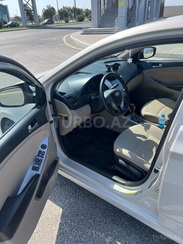 Hyundai Accent 2015, 217,261 km - 1.6 l - Bakı