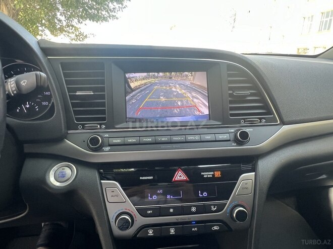 Hyundai Elantra 2018, 95,000 km - 2.0 л - Bakı