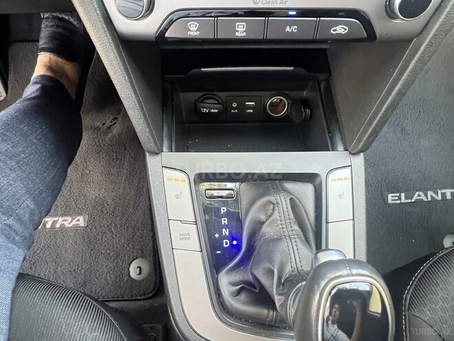 Hyundai Elantra 2018, 95,000 km - 2.0 л - Bakı