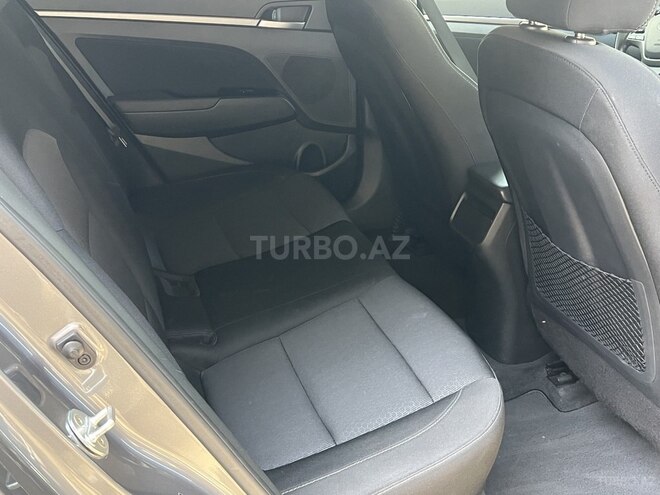 Hyundai Elantra 2018, 95,000 km - 2.0 л - Bakı