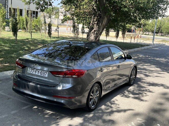 Hyundai Elantra 2018, 95,000 km - 2.0 л - Bakı
