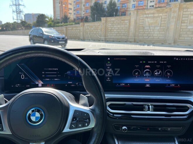 BMW 330e 2023, 27,000 km - 2.0 l - Bakı