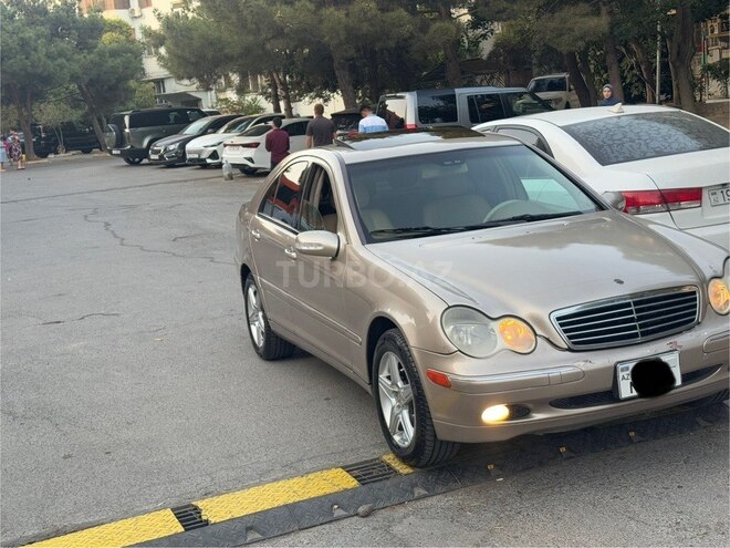 Mercedes C 240 2002, 214,555 km - 2.6 l - Bakı