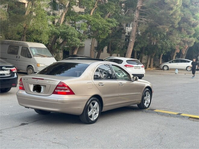 Mercedes C 240 2002, 214,555 km - 2.6 l - Bakı