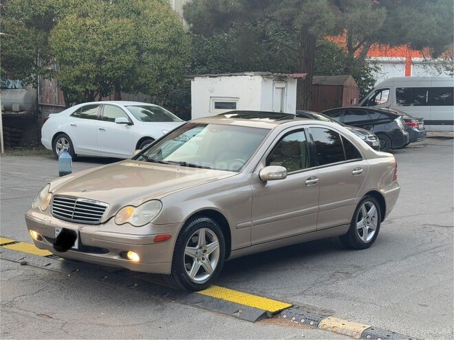 Mercedes C 240 2002, 214,555 km - 2.6 l - Bakı