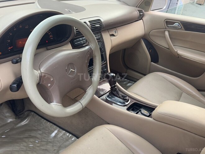 Mercedes C 240 2002, 214,555 km - 2.6 l - Bakı