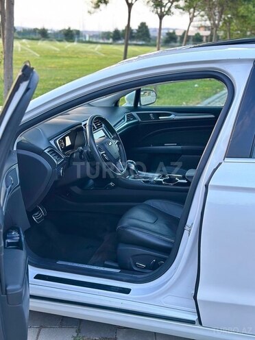 Ford Fusion (North America) 2015, 131,300 km - 2.0 l - Bakı