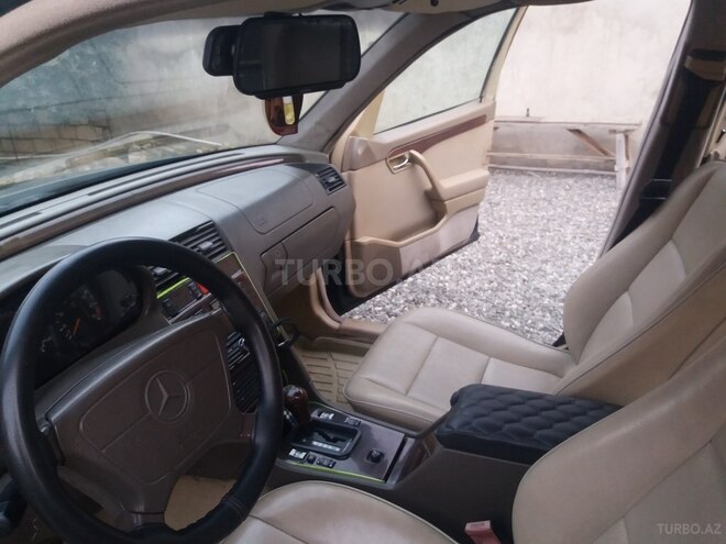 Mercedes C 220 1995, 289,927 km - 2.2 л - Bakı