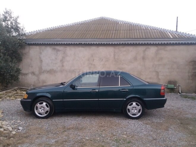 Mercedes C 220 1995, 289,927 km - 2.2 л - Bakı