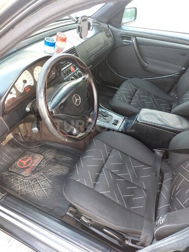 Mercedes C 200 1999, 328,000 km - 2.0 l - Bakı