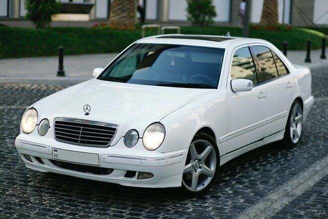 Mercedes E 280 2000, 299,000 km - 2.8 л - Bakı