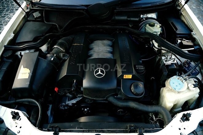 Mercedes E 280 2000, 299,000 km - 2.8 л - Bakı