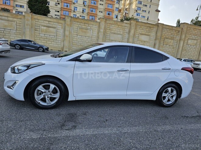 Hyundai Avante 2015, 135,000 km - 1.6 л - Bakı