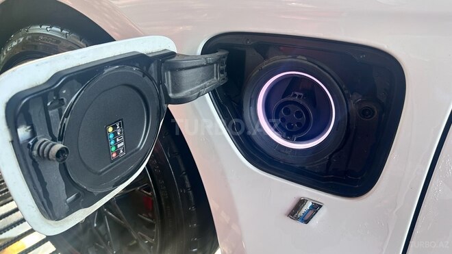 BMW 330e 2016, 215,364 km - 2.0 l - Bakı
