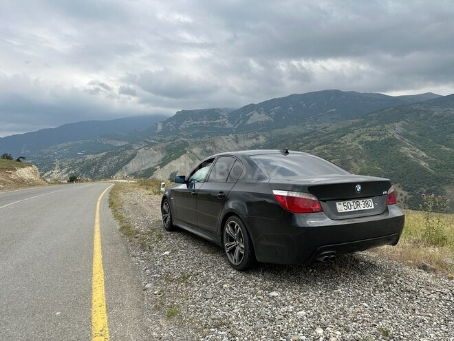 BMW 520 2004, 392,000 km - 2.2 l - Sumqayıt