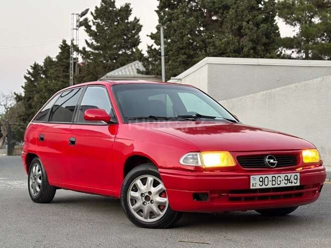 Opel Astra 1997, 215,367 km - 1.6 l - Xırdalan