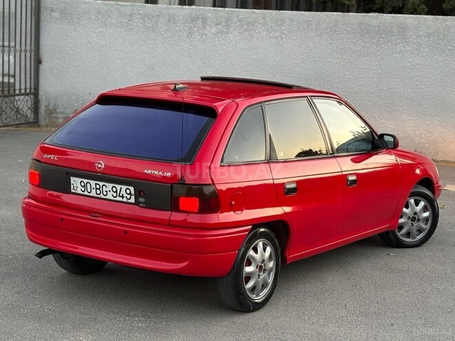 Opel Astra 1997, 215,367 km - 1.6 l - Xırdalan