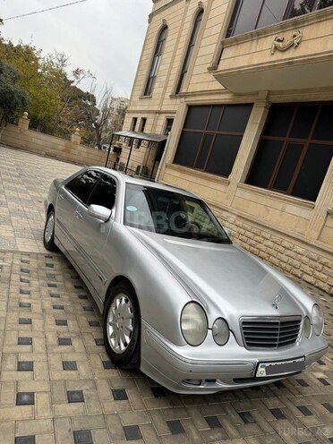 Mercedes E 270 2002, 452,400 km - 2.7 l - Bakı
