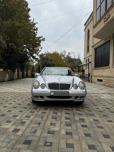 Mercedes E 270 2002, 452,400 km - 2.7 l - Bakı