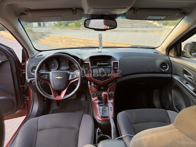 Chevrolet Cruze 2013, 320,845 km - 1.4 l - Qusar