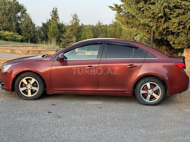 Chevrolet Cruze 2013, 320,845 km - 1.4 l - Qusar