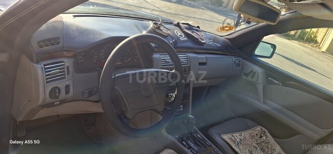 Mercedes E 320 1997, 452,432 km - 3.2 l - Bakı