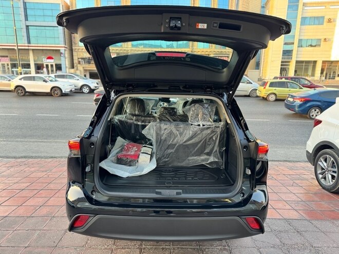 Toyota Highlander-8