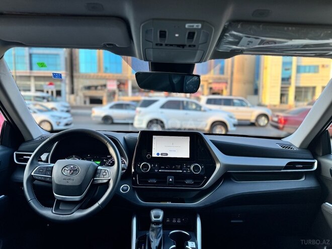 Toyota Highlander-12