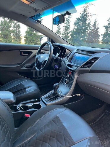 Hyundai Elantra 2014, 273,588 km - 1.8 l - Bakı