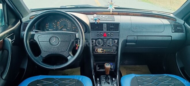 Mercedes C 200 1999, 251,590 km - 2.0 l - Şabran