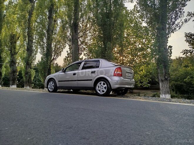 Opel Astra 2000, 432,000 km - 1.8 l - Zaqatala