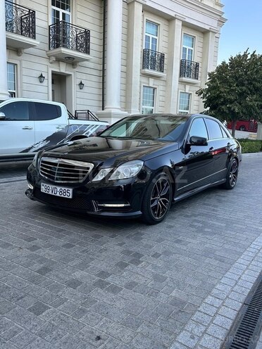 Mercedes E 220 2009, 290,000 km - 2.2 л - Bakı