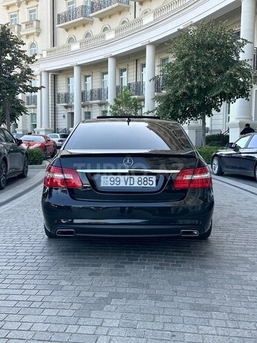Mercedes E 220 2009, 290,000 km - 2.2 л - Bakı