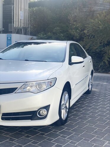 Toyota Camry-2