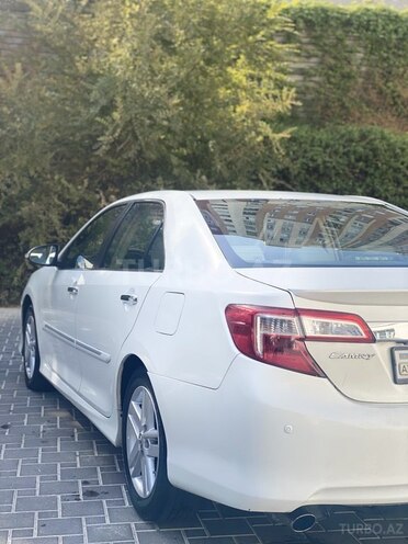 Toyota Camry-8