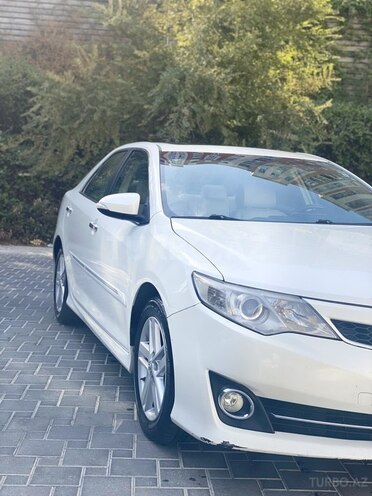 Toyota Camry-4