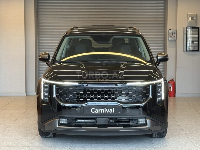 Kia Carnival-2