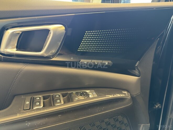 Kia Carnival-8