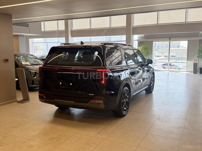 Kia Carnival-5
