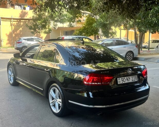 Volkswagen Passat 2013, 237,000 km - 1.8 l - Bakı