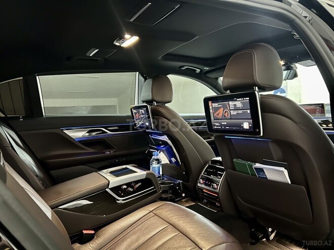 BMW 740 2019, 126,000 km - 3.0 l - Bakı