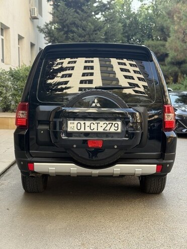 Mitsubishi Pajero 2008, 131,000 km - 3.0 л - Bakı