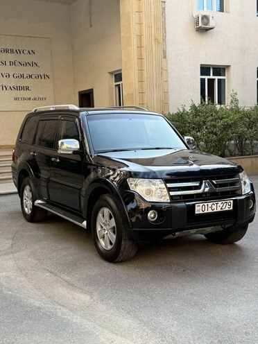 Mitsubishi Pajero 2008, 131,000 km - 3.0 л - Bakı