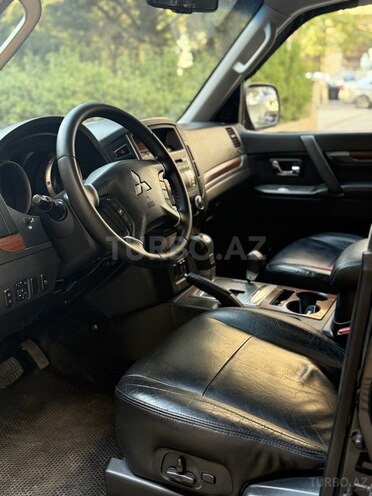 Mitsubishi Pajero 2008, 131,000 km - 3.0 л - Bakı