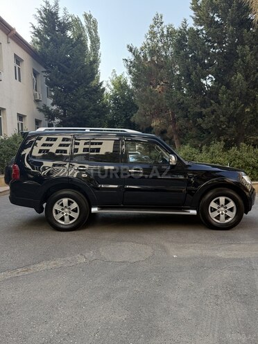 Mitsubishi Pajero 2008, 131,000 km - 3.0 л - Bakı