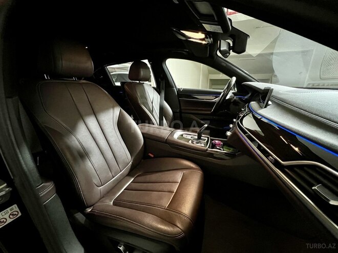 BMW 740 2019, 126,000 km - 3.0 l - Bakı